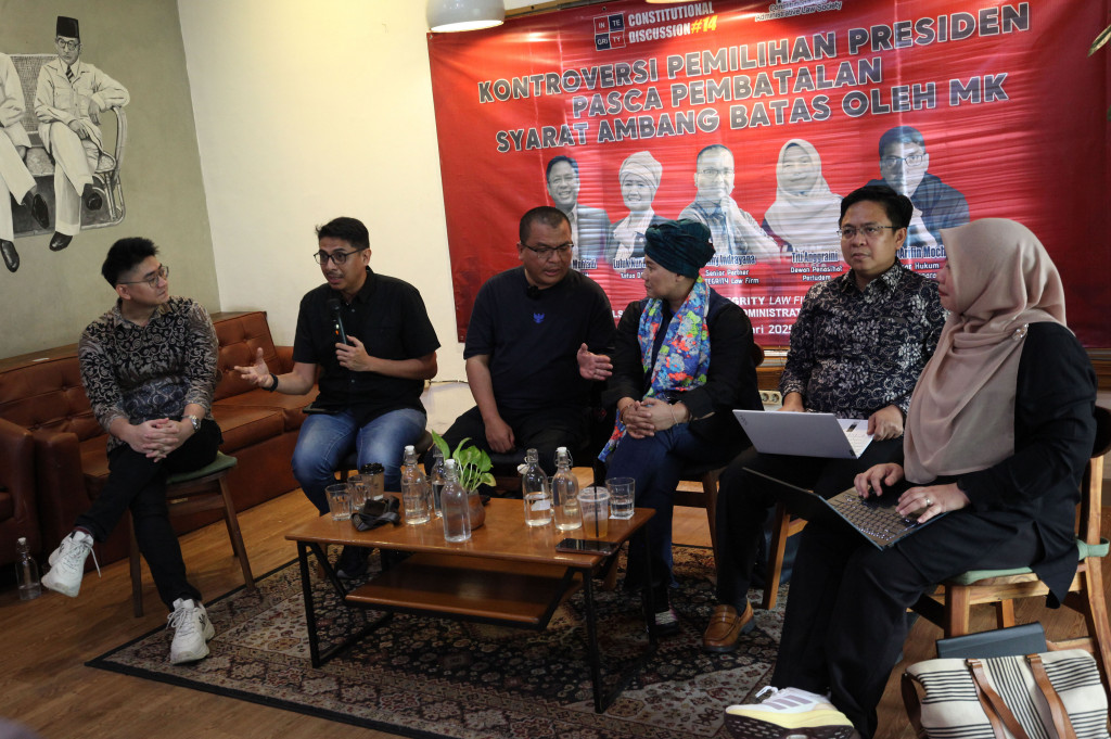 Putusan tersebut dibacakan oleh Ketua MK, Suhartoyo terkait perkara 62/PUU-XXI/2023. Pembacaan diselenggarakan di Gedung MK, Jakarta Pusat, Kamis, 2 Januari 2025.