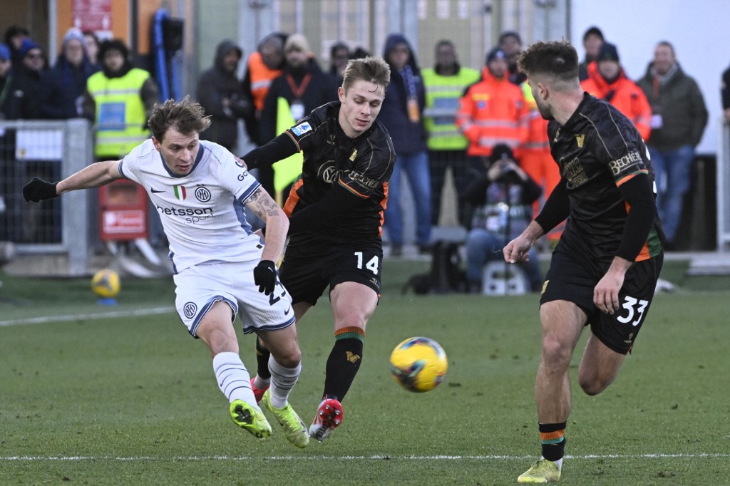 Inter Milan menang tipis 1-0 saat bertandang ke Venezia dalam pertandingan Liga Italia pekan ke-20 di Pier Luigi Penzo Stadium pada Minggu, 12 Januari 2025 malam WIB.