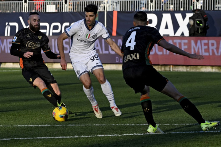 Bek Timnas Indonesia, Jay Idzes, bermain penuh dalam skema tiga bek tengah yang diterapkan Eusibio Di Francesco.