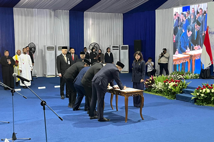 Pelantikan tersebut dilaksanakan di Kantor Kementerian Komdigi, Jakarta Pusat.