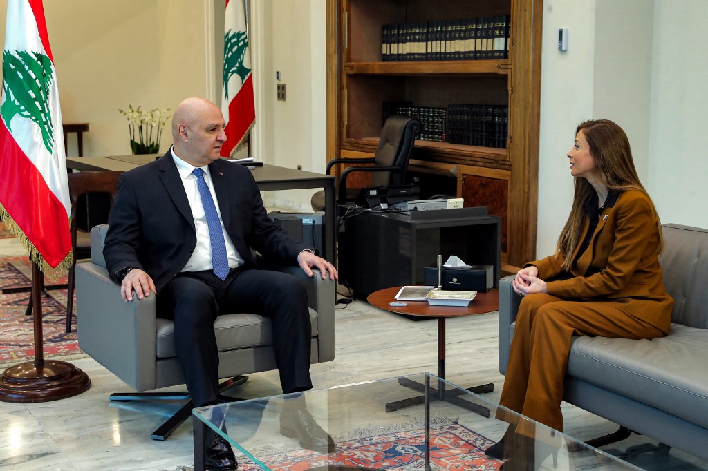 Presiden terpilih Lebanon Joseph Aoun pada Senin, 13 Januari 2025 mulai berkonsultasi dengan parlemen untuk memilih perdana menteri (PM) yang akan membentuk pemerintahan baru.