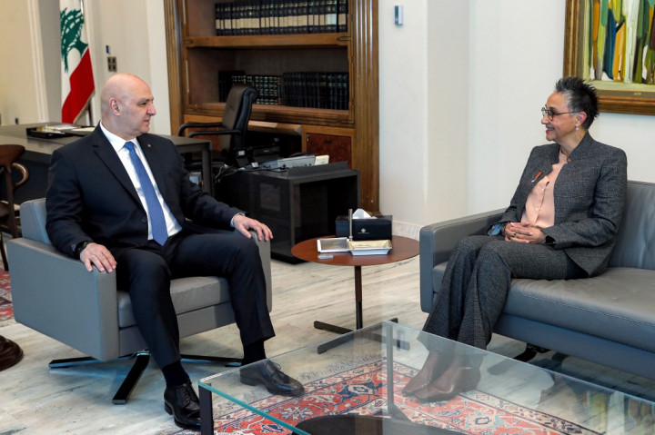 Dua calon utama untuk jabatan perdana menteri adalah PM sementara dan hakim  Salam.