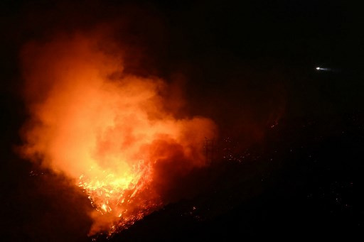 Satu orang ditahan Departemen Kepolisian Los Angeles atas dugaan pembakaran yang memicu Kebakaran Kenneth, salah satu kebakaran hutan dahsyat yang melanda California.