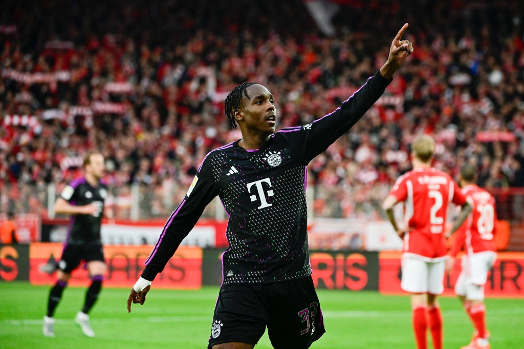 Sementara itu, kemampuan Tel, yang delapan tahun lebih muda dari Nkunku, menarik perhatian Chelsea meski sang pemain baru bermain 12 kali musim ini.