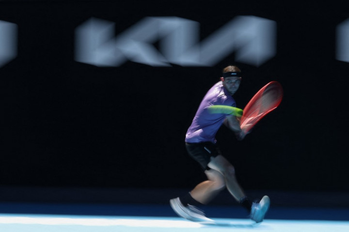 Fritz menikmati kemenangan bebas rintangan 6-2, 6-0, 6-3 atas Brooksby. Menurut statistik ATP, perempat finalis Australian Open 2024 itu memenangi 83 persen poin servis pertama dan mencatatkan 34 winner berbanding 20 winner milik lawannya.