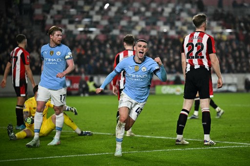 Phil Foden membuat City unggul dua gol, sebelum gol Yoane Wissa dan Christian Norgaard memaksa pertandingan berakhir imbang.