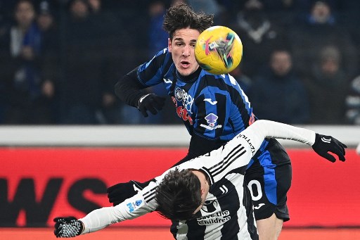 Atalanta gagal memangkas jarak dengan pemuncak klasemen Liga Italia, Napoli, setelah ditahan imbang Juventus 1-1 pada pertandingan di Stadion Gewiss, Bergamo, Rabu, 15 Januari 2025 dini hari WIB.