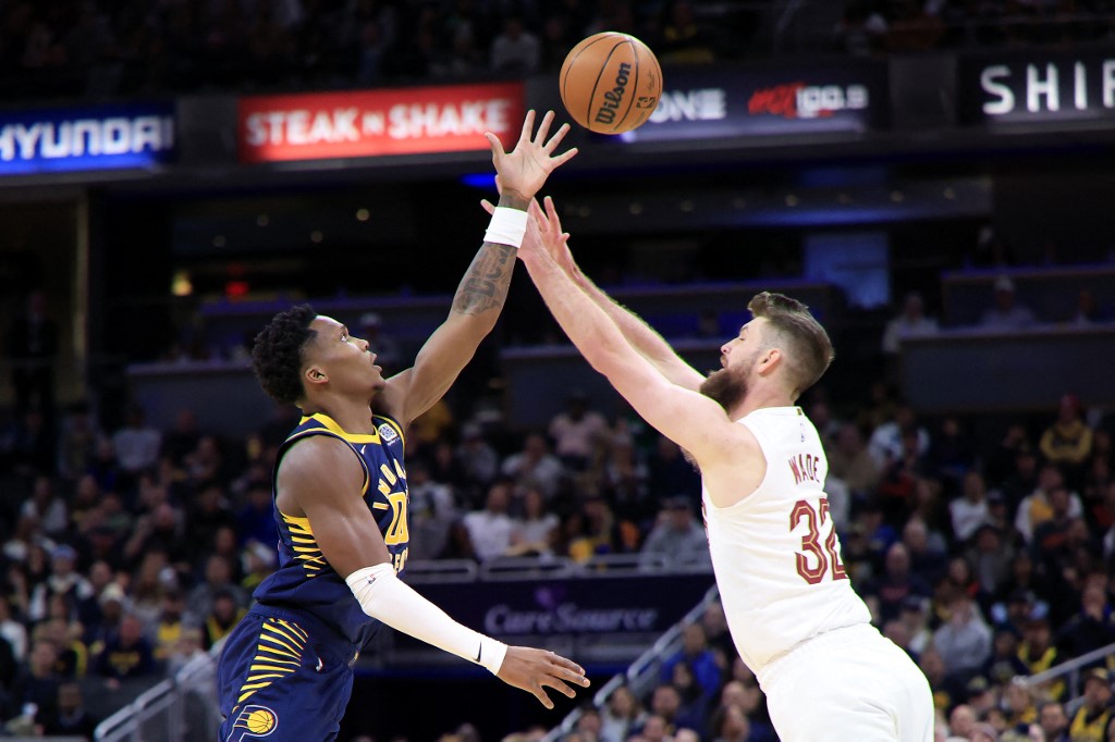 Berikutnya, Cleveland Cavaliers akan melawat ke markas Oklahoma City Thunder pada Jumat pertandingan antara klub pemimpin klasemen Wilayah Timur dan Barat. Sementara Indiana Pacers dijadwalkan menghadapi Detroit Pistons pada hari yang sama.