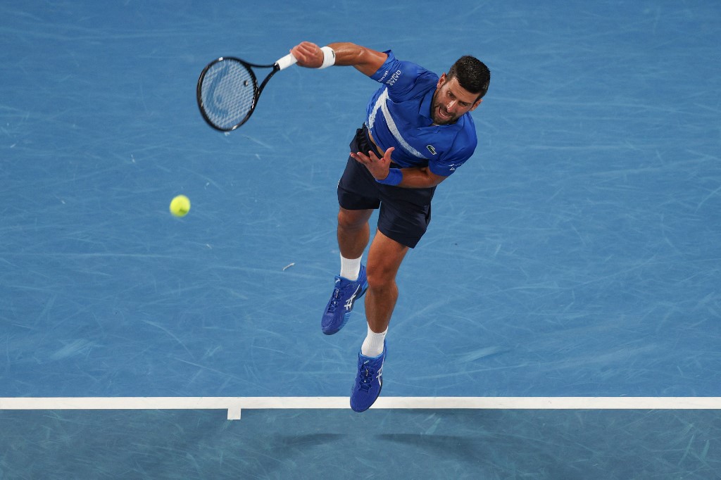 Novak Djokovic dipaksa bermain empat set oleh debutan Grand Slam untuk pertandingan kedua berturut-turut dalam perjalanannya di Australian Open.