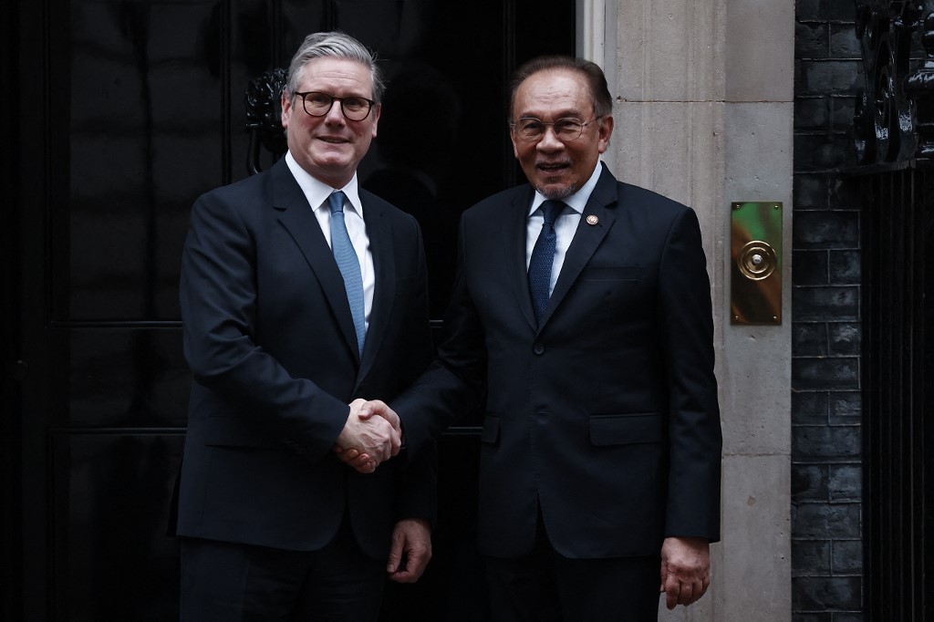 Dalam pernyataan yang diunggah melalui media sosialnya yang diakses di Kuala Lumpur, Rabu, 15 Januari 2025, Anwar yang sedang melakukan lawatan ke Eropa itu mengatakan pertemuan itu dalam rangka mempererat hubungan kedua negara yang mencakup berbagai bidang.