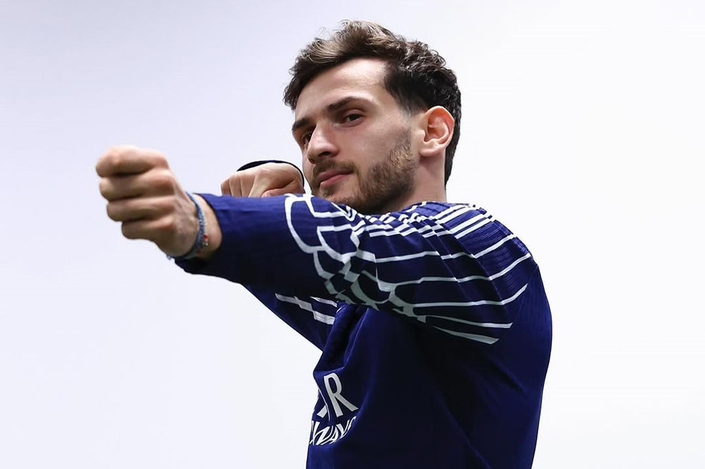 Dia juga berperan penting saat Napoli mengakhiri puasa gelar Liga Italia selama 33 tahun pada musim 2022/2023.