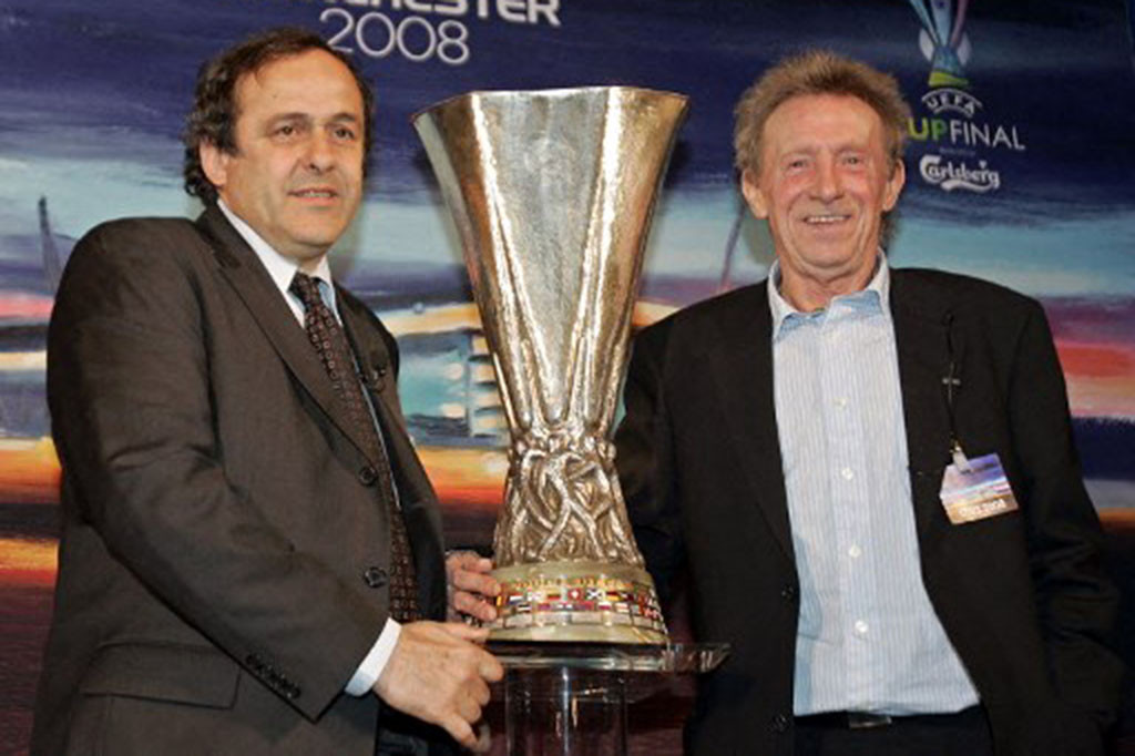 Law telah 404 kali tampil dan mencetak total 237 gol selama 11 tahun bermain untuk Manchester United dari 1962 hingga 1973. Dia adalah pemain dengan jumlah gol terbanyak ketiga sepanjang masa MU setelah Wayne Rooney dan Bobby Charlton. Selama di MU, Law memenangI gelar divisi pertama pada 1965 dan 1967.