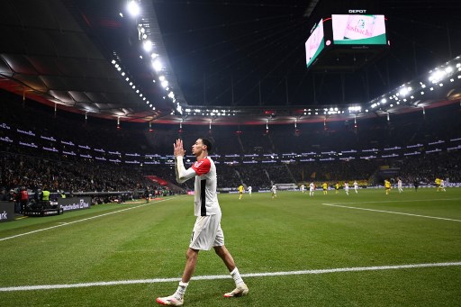 Eintracht Frankfurt menghajar tamunya Borussia Dortmund 2-0 pada pertandingan Liga Jerman di Deutsche Bank Park, Frankfurt, Sabtu, 18 Januari 2025 dini hari WIB.