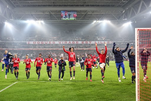 Lille mengalahkan Nice pada pertandingan pekan ke-18 Liga Prancis, Sabtu, 18 Januari 2025 dini hari WIB. Les Dogues menang dengan skor tipis 2-1 di Stadion Pierre-Mauroy, Villeneuve d'Ascq.