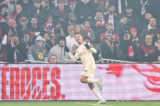 Nice sebenarnya unggul terlebih dahulu lewat gol yang dicetak oleh Sofiane Diop ketika laga memasuki menit ke-29. Keunggulan tersebut bertahan hingga babak pertama usai.