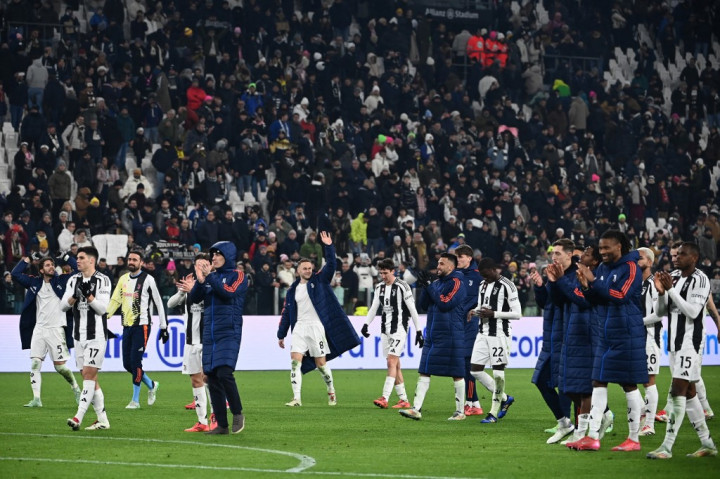 Bagi Juve, kemenangan itu juga seolah menjadi balas dendam mereka setelah dikalahkan Milan 1-2 pada semifinal Piala Super Italia pekan lalu.