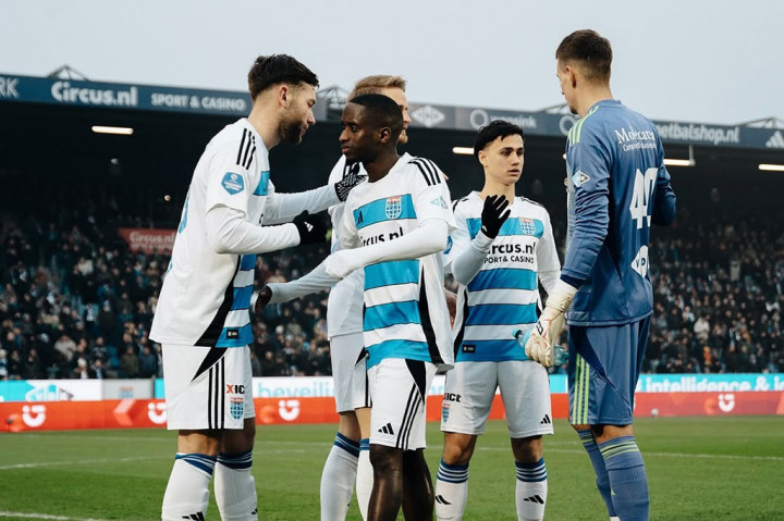 Pemain Timnas Indonesia Eliano Reijnders bermain penuh saat PEC Zwolle menekuk PSV Eindhoven 3-1 di Stadion IJsseldelta, Zwolle, Minggu, 19 Januari 2025 dini hari WIB.