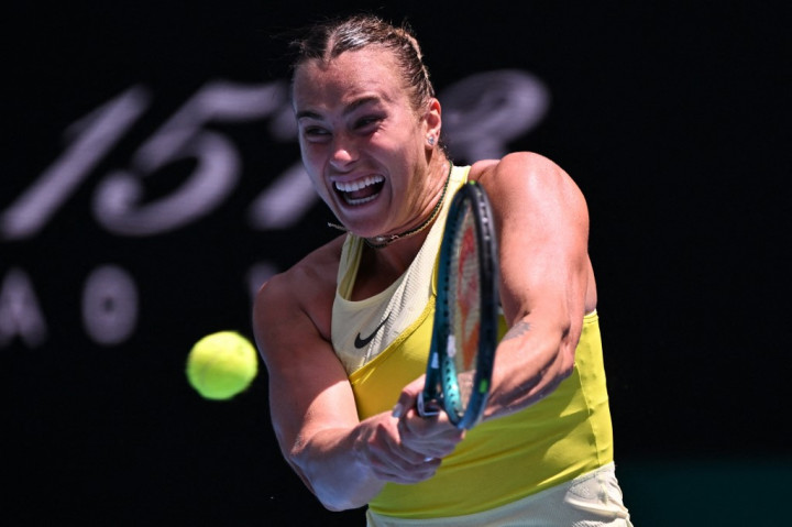 Memanfaatkan kondisi lapangan yang cepat di bawah terik matahari, menurut statistik WTA, Sabalenka mencatat 15 pukulan winner dengan 11 kesalahan sendiri, dan juga tiga servis ace. Kesuksesan mengalahkan Andreeva adalah kemenangannya yang ke-18 berturut-turut dalam Australian Open.