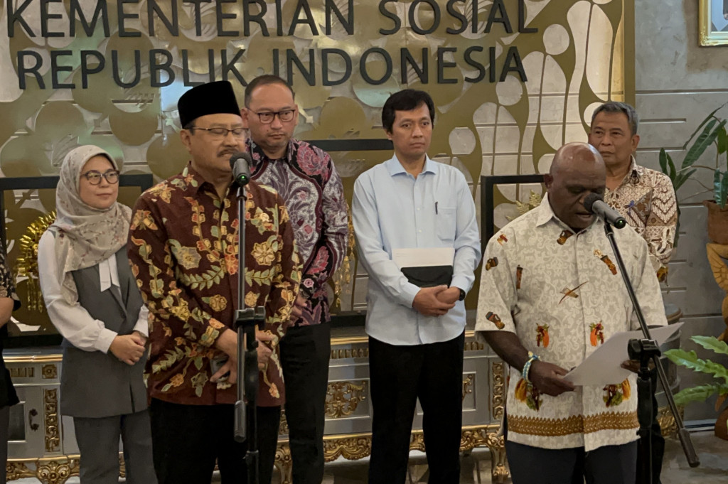 Menteri Sosial Saifullah Yusuf (Gus Ipul) mengatakan program sekolah rakyat diharapkan dapat mencetak agen-agen perubahan. Sehingga dapat merubah kehidupan mereka di masa mendatang.