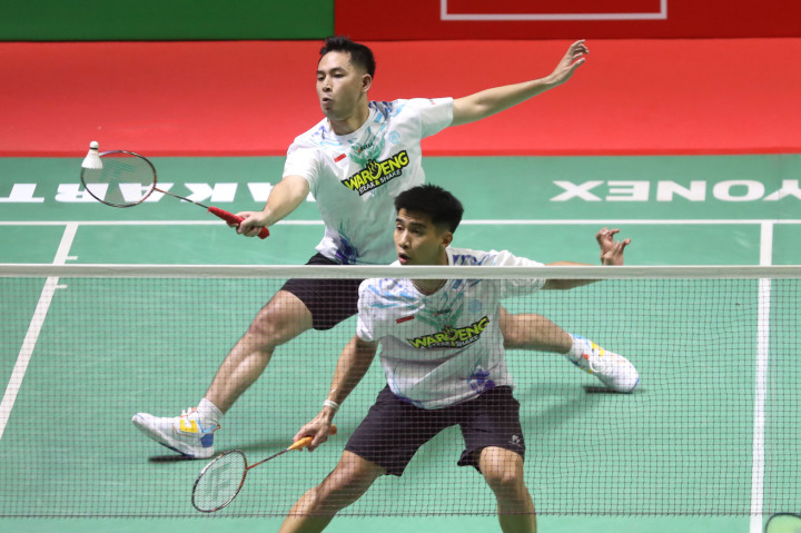 Ganda putra Indonesia Sabar Karyaman Gutama/Reza Pahlevi terhenti di babak 32 besar Indonesia Masters 2025 usai mengakui ketangguhan ganda Tiongkok Hao Nan Xie/Wei Han Zeng lewat drama rubber game 21-15, 15-21 dan 16-21 pada pertandingan di Istora Senayan, Jakarta, Selasa, 21 Januari 2025.