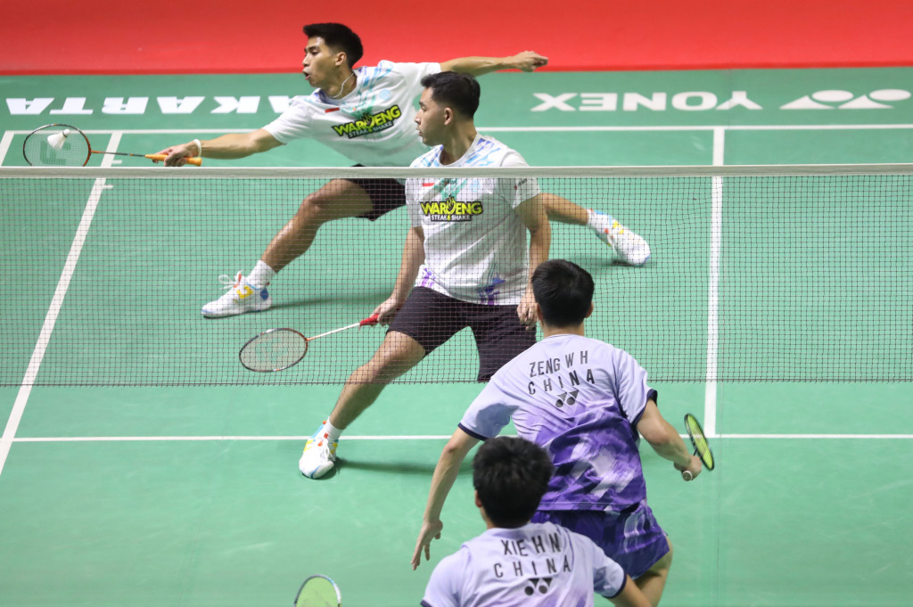 Sabar/Reza yang notabene merupakan keunggulan keenam di turnamen kali ini masih belum menunjukkan performa impresif.