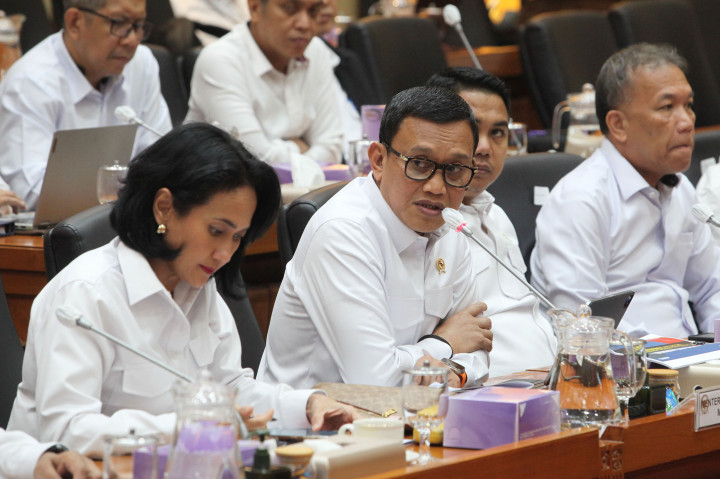 Menteri Pelindungan Pekerja Migran Indonesia (P2MI) Abdul Kadir Karding meminta anggaran belanja tambahan sebesar Rp1,3 triliun yang salah satunya akan digunakan untuk memaksimalkan pelindungan para pekerja migran.