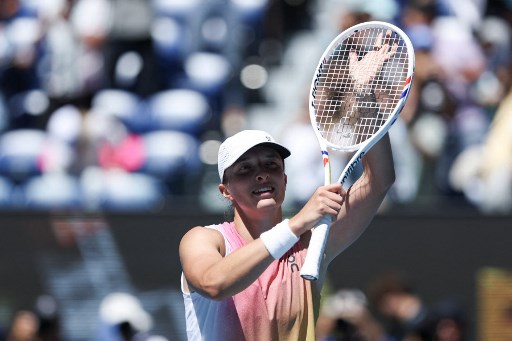 Swiatek, 23, menjadi petenis termuda yang mencapai tujuh semifinal Grand Slam setelah Maria Sharapova di US Open 2006. 