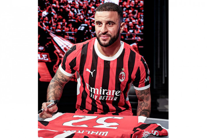 Rossoneri mendapatkan Walker dengan status pinjaman hingga sisa musim 2024/2025, dengan opsi mempermanenkannya senilai £5 juta.