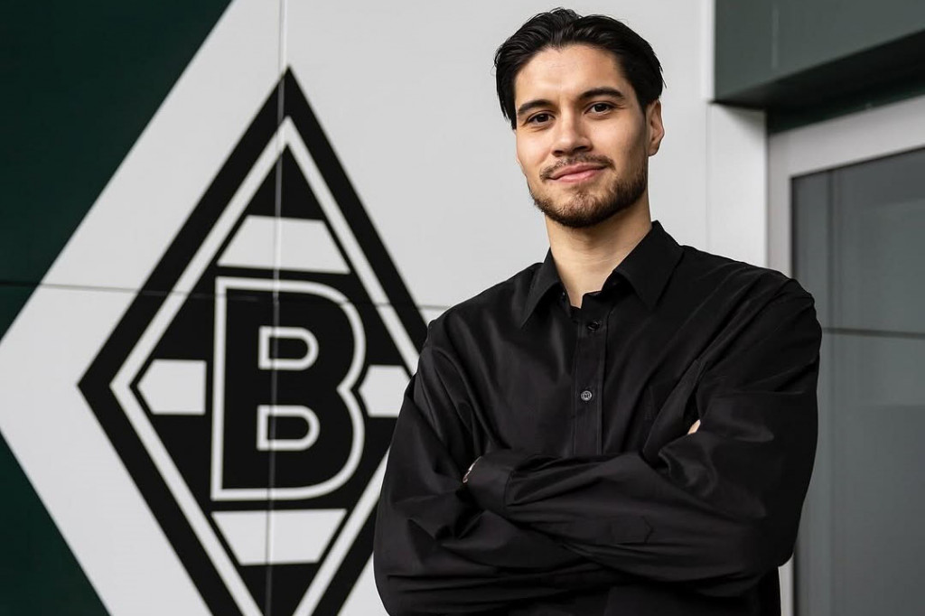 Pemain bertahan tim nasional Indonesia Kevin Diks resmi bergabung Borussia Monchengladbach pada bursa transfer musim panas mendatang.