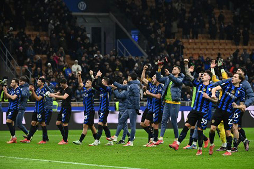 Inter Milan sukses mengamankan tiga poin setelah menang tipis 2-1 dalam lanjutan Serie A 2024/25 pekan ke-24 di Stadion Guiseppe Meazza pada Selasa, 11 Februari 2025 dini hari WIB.