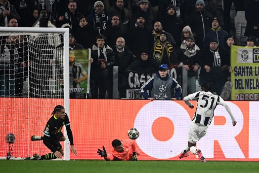 Juventus mengunci kemenangan 2-1 berkat gol Samuel Mbangula pada menit ke-82.