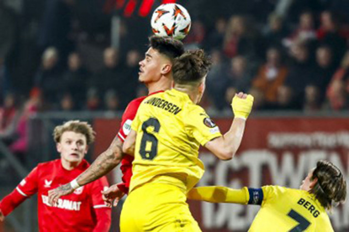 Bek Timnas Indonesia, Mees Hilgers, bermain penuh saat timnya FC Twente menang tipis 2-1 atas klub Norwegia Bodo/Glimt pada laga leg pertama playoff fase gugur Liga Europa.