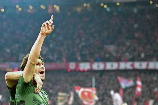 Pada leg kedua, Nicolas Kuehn mencetak gol pembuka untuk Celtic di babak kedua.