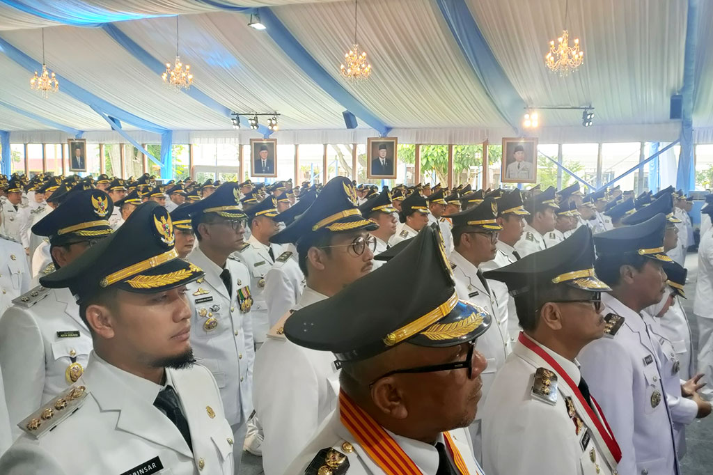 Pelantikan pun menandai langkah penting dalam pemerintahan daerah dan diharapkan membawa perubahan signifikan bagi pembangunan di seluruh negeri.