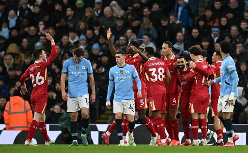 Salah membuka keunggulan Liverpool lewat aksinya menyelesaikan skema sepak pojok terukur pada menit ke-14, menuntaskan umpan tanpa melihat yang dikirim oleh Dominik Szoboszlai.