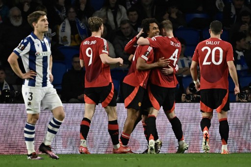 MU mampu memecah kebuntuan terlebih dahulu pada menit ke-57, setelah umpan tarik dari Alejandro Garnacho dapat dikonversikan menjadi gol oleh Joshua Zirkzee, untuk mengubah skor menjadi 1-0.