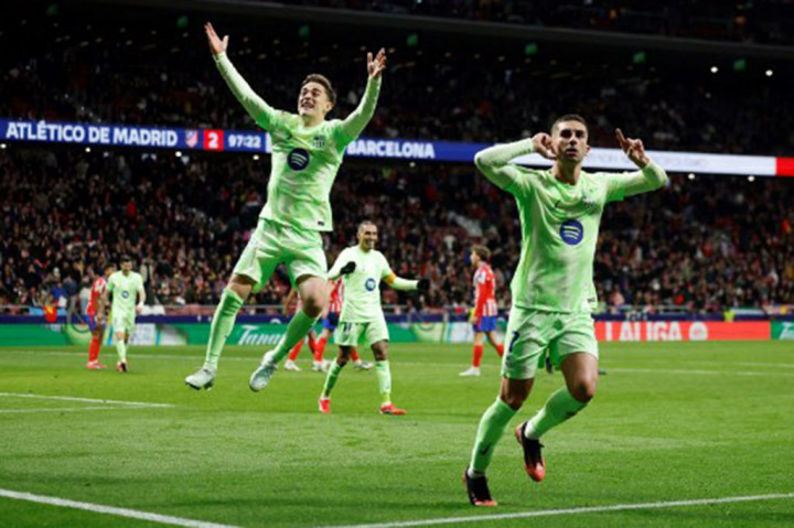 Sempat tertinggal dua gol, Barcelona berhasil menaklukkan tuan rumah Atletico Madrid dengan skor 4-2 pada laga lanjutan Liga Spanyol La Liga 2024-2025 di Stadion Metropolitano, Madrid, Senin, 71 Maret 2025 dini hari WIB.