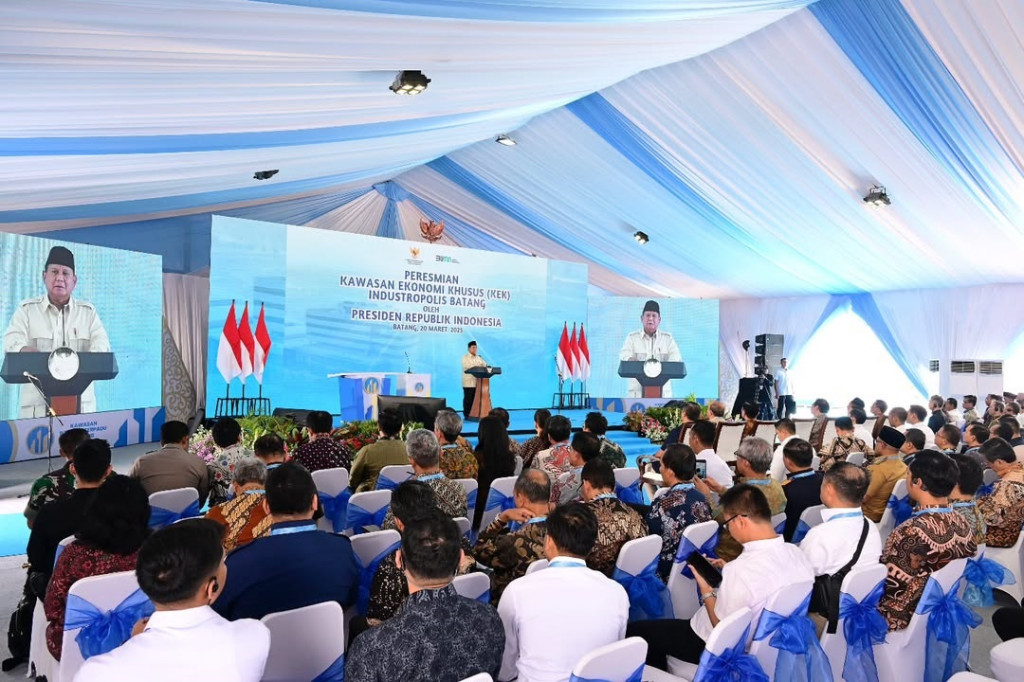 Menurutnya, persiapan yang dilakukan di era kepemimpinan Jokowi dan para menterinya telah membawa Indonesia memiliki kawasan yang diharapkan dapat menjadi pusat industri modern, seperti Shenzhen di Tiongkok. 