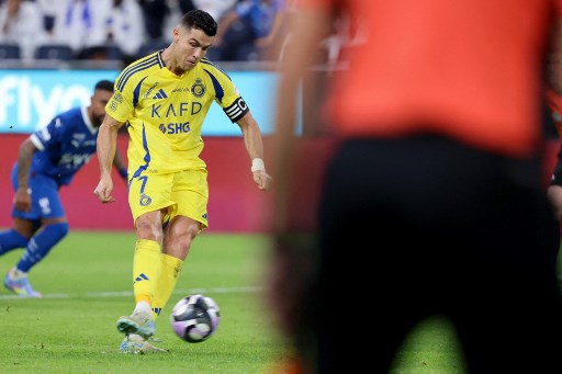 Ronaldo mencatatkan brace pada menit ke-88 lewat eksekusi penalti untuk memastikan kemenangan timnya menjadi 3-1.