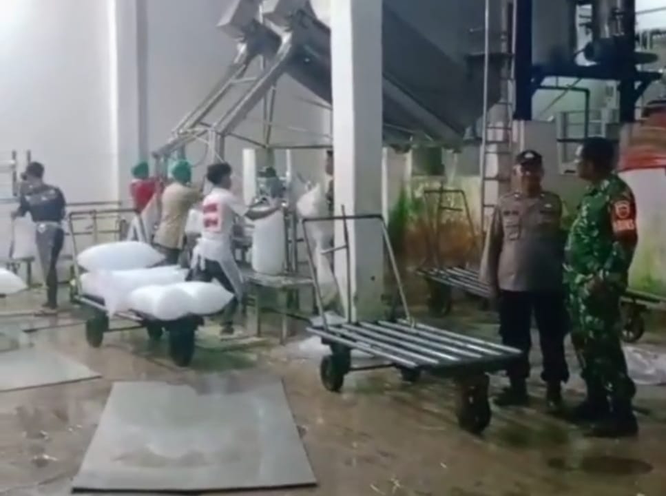 Kodam I/Bukit Barisan bergerak cepat menindaklanjuti video viral terkait dugaan intimidasi oleh oknum ormas terhadap sebuah usaha pembuatan es kristal di Kabupaten Langkat.