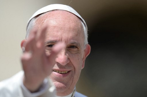 Paus Fransiskus, pemimpin Amerika Latin pertama Gereja Katolik Roma, meningga pada Senin, 21 April 2025. Paus meninggal di usia 88 tahun.