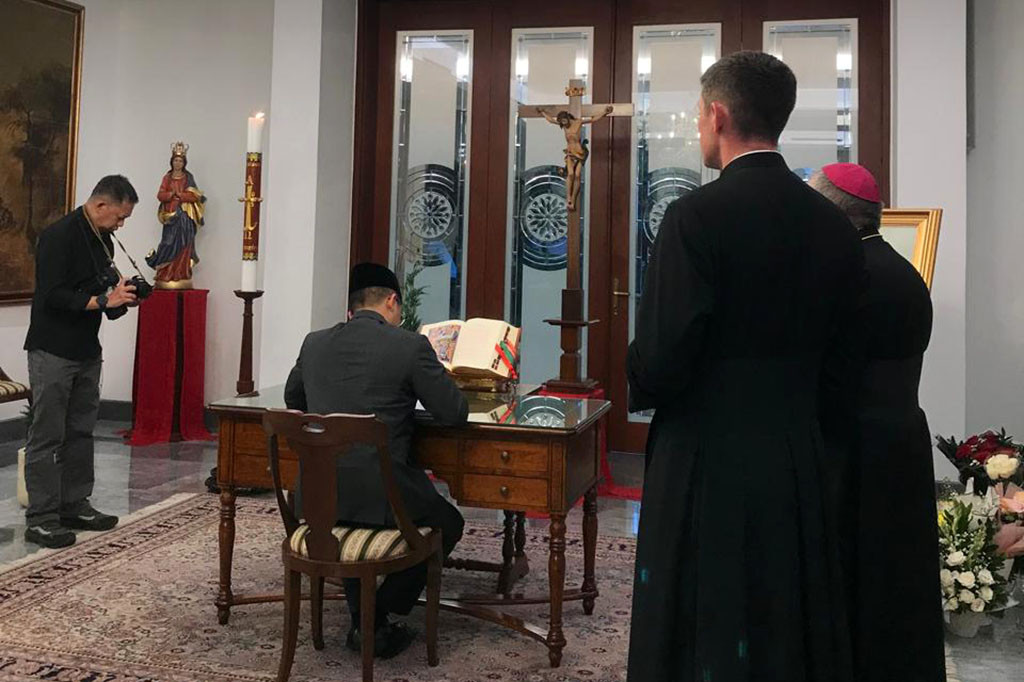 Menlu Sugiono terkesan dengan sosok Paus Fransiskus yang penuh belas kasih, integritas moral dan pendukung perdamaian serta menyuarakan solidaritas kepada warga miskin dan termarjinalkan.