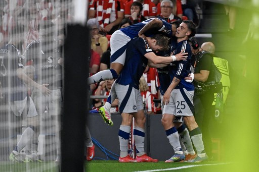 Manchester United meraih kemenangan telak 3-0 atas tuan rumah Athletic Bilbao pada leg pertama semifinal Liga Europa di Stadion San Mames, Bilbao, Jumat, 2 Mei 2025 dini hari WIB.