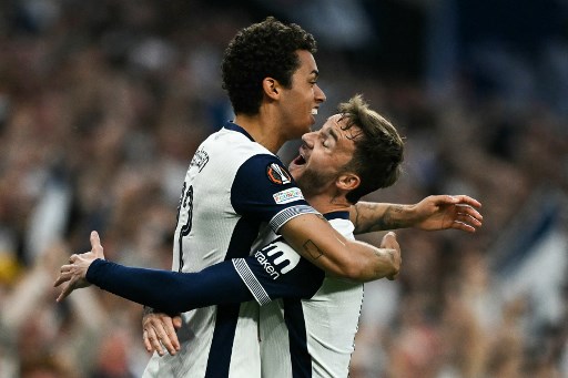 Pertandingan belum genap berusia satu menit Tottenham sudah berhasil membuka keunggulan ketika Brennan Johnson menyambut umpan Richarlison dengan sundulan akurat. Tottenham memimpin 1-0 atas Bodo.