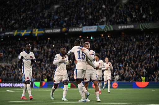 Nicolas Jackson kemudian mengemas dwigol setelah masuk sebagai pemain pengganti untuk membawa tim tamu unggul 4-0.