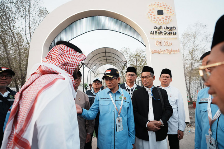 Dia juga meminta jemaah haji tidak meninggalkan tenda atau memaksakan diri pergi ke Jabal Rahmah karena dikhawatirkan ketinggalan bus saat pergerakan dari Arafah menuju Musdzalifah. 