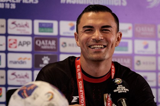 Kiper timnas Indonesia Emil Audero bersuka cita karena akan menjalani debut bersama tim Garuda pada pertandingan kualifikasi Piala Dunia 2026 zona Asia Grup C yang akan berlangsung di Stadion Utama Gelora Bung Karno, Jakarta, Kamis, 5 Juni 2025.