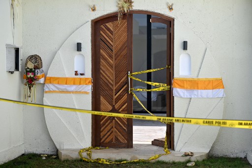 Tim gabungan Kepolisian Resor Badung dan Kepolisian Daerah Bali sendiri menemukan sebanyak 17 selongsong peluru di sekitar lokasi penembakan di Vila Casa Santisya 1.