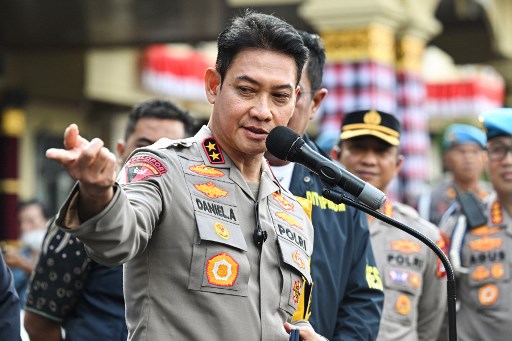 Kapolda Bali Irjen Daniel Adityajaya menggelar konferensi pers di Polres Badung, Bali, Rabu, 18 Juni 2025. Polda Bali menetapkan tiga orang tersangka kasus penembakan terhadap dua orang warga negara asing asal Australia.