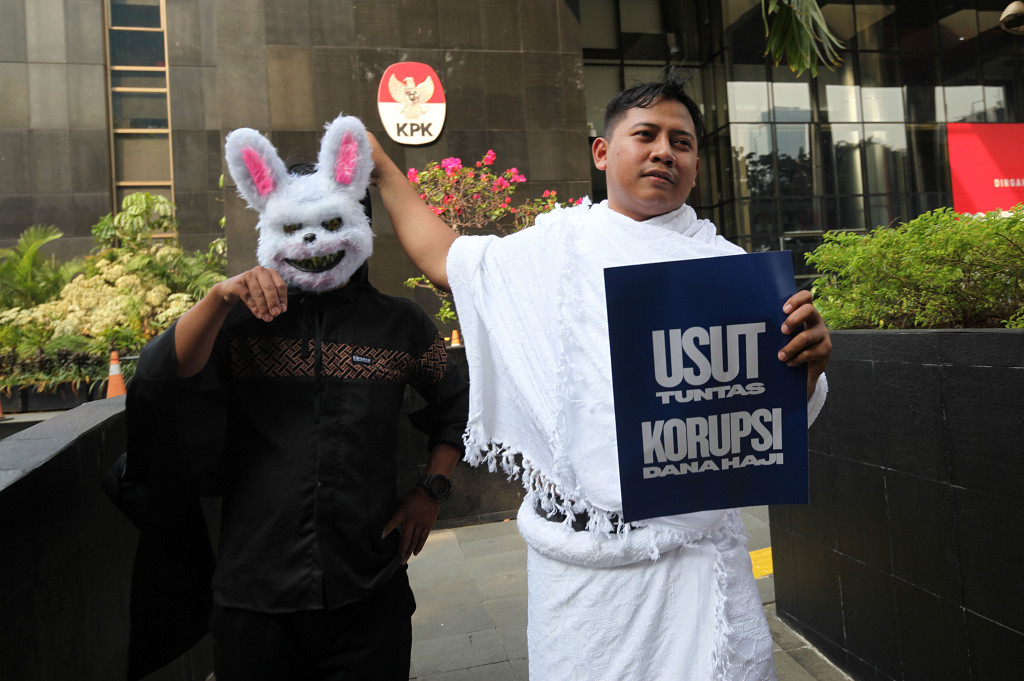 Lebih lanjut dia mengatakan rangkaian proses di pengaduan masyarakat merupakan informasi yang belum bisa disampaikan kepada masyarakat.